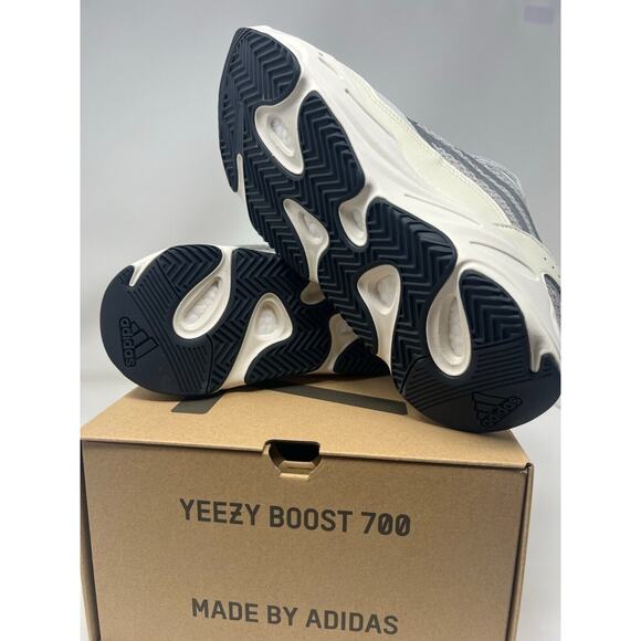 Adidas Yeezy Boost 700 V2 Low Static New In Box EF2829- SIZE 12 MENS